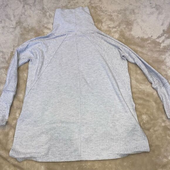 Sweet Romeo grey turtleneck ribbed top | Sz M - Picture 3 of 5